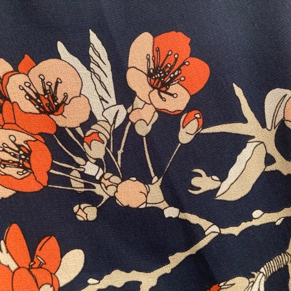 Max Studio - sz L chiffon sleeveless dress - fully lined - navy w flowers - Picture 4 of 8